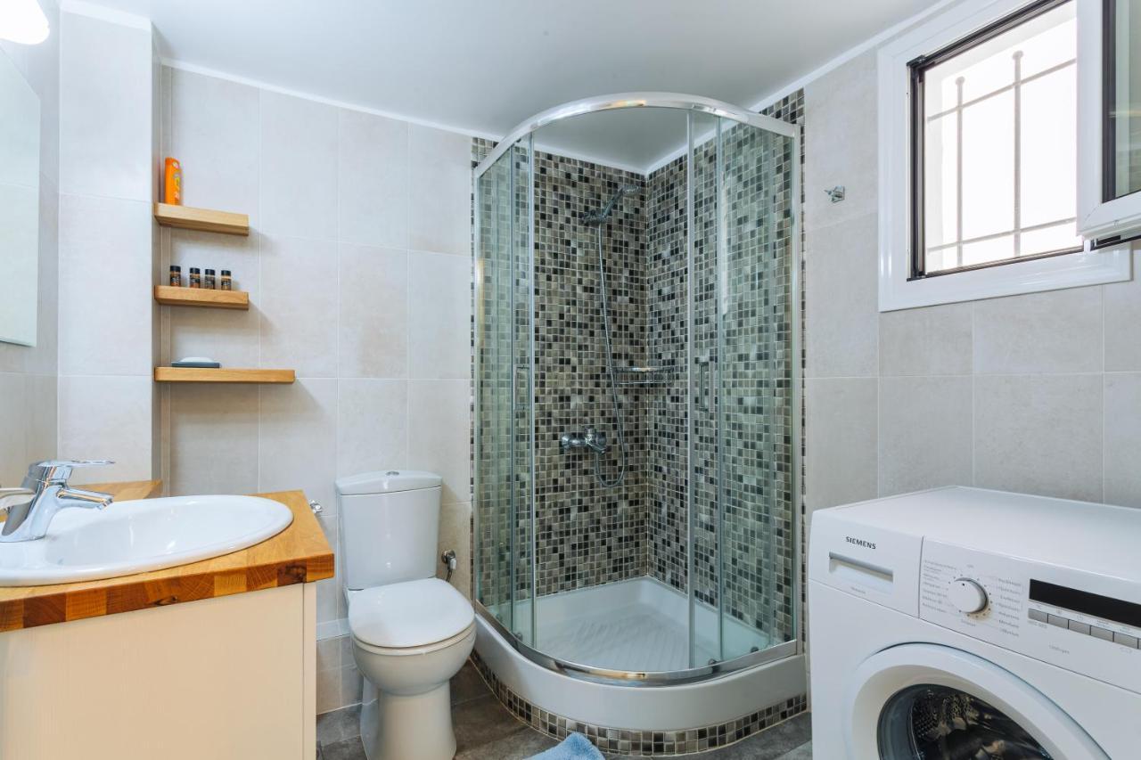 דירות קלמאטה Upscale Modern Escape In The Historic Center מראה חיצוני תמונה